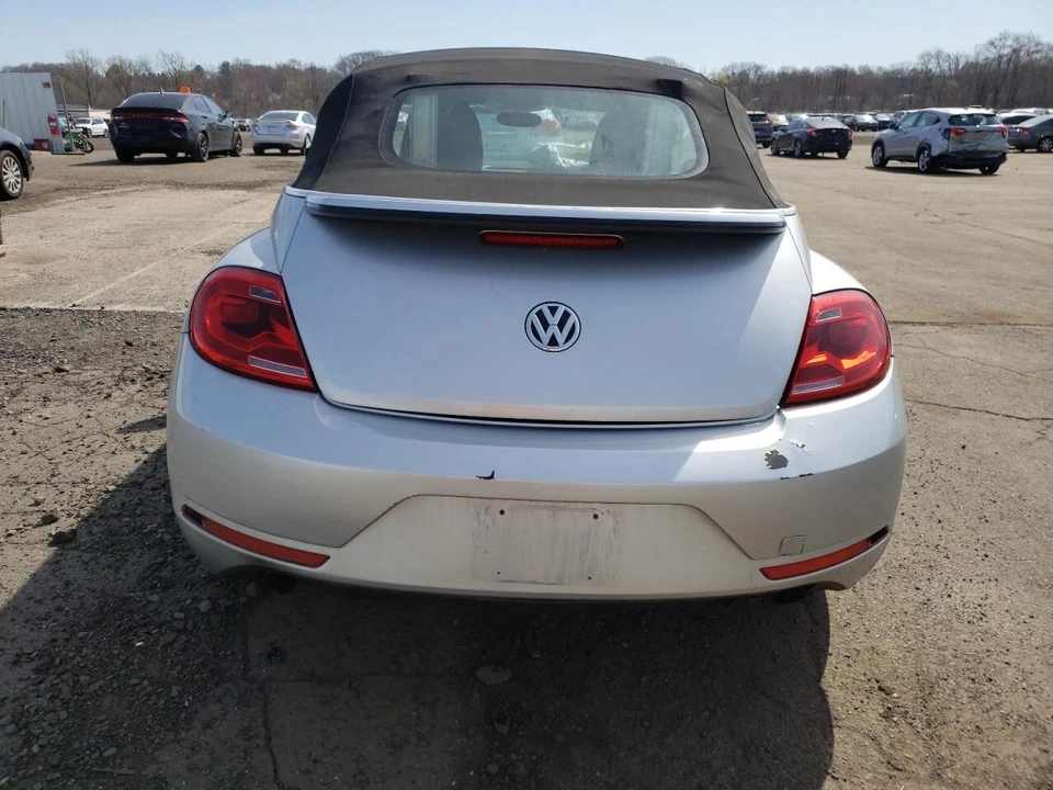 Used Glove Box fits: 2013 Volkswagen Beetle  Grade A - Image 3 of 4