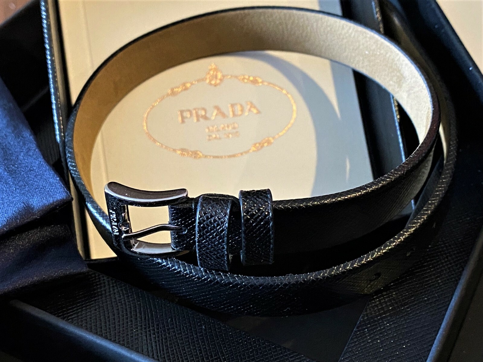 海外限定 アメックス センチュリオン プラダ ブレスレット