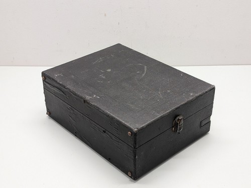 HMV Model 97 Portable Gramophone c1921 - Picture 20 of 22