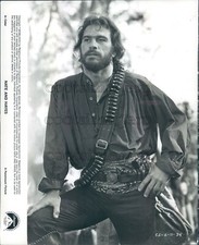 1983 Press Photo Tommy Lee Jones in Savage Islands Nate & Hayes 1980s Movie