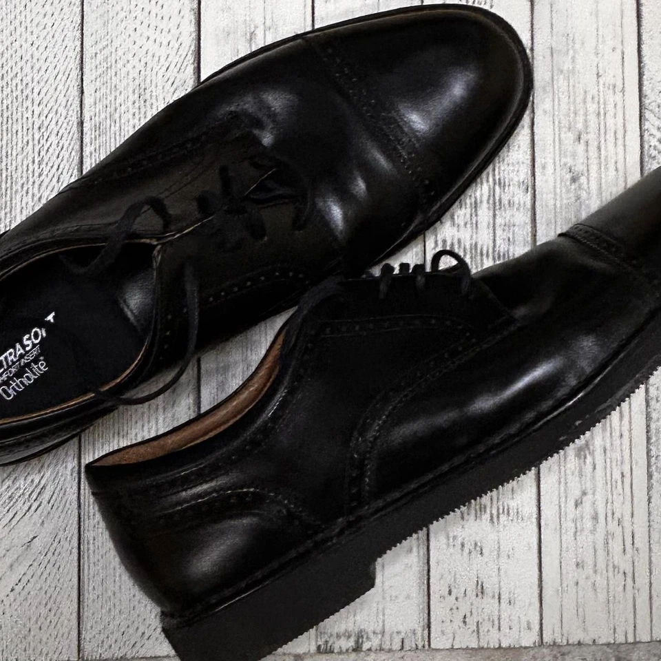 New Balance Men's Black Oxford size 10 - Image 2 of 3