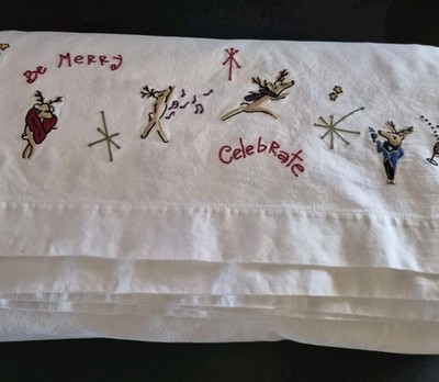 Pottery Barn 120 x 70 Embroidered Reindeer Christmas, Tablecloth