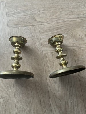 Massiver Messing Kerzenständer Baluster Stiel 2er Set, Vintage und Sammlerstück 