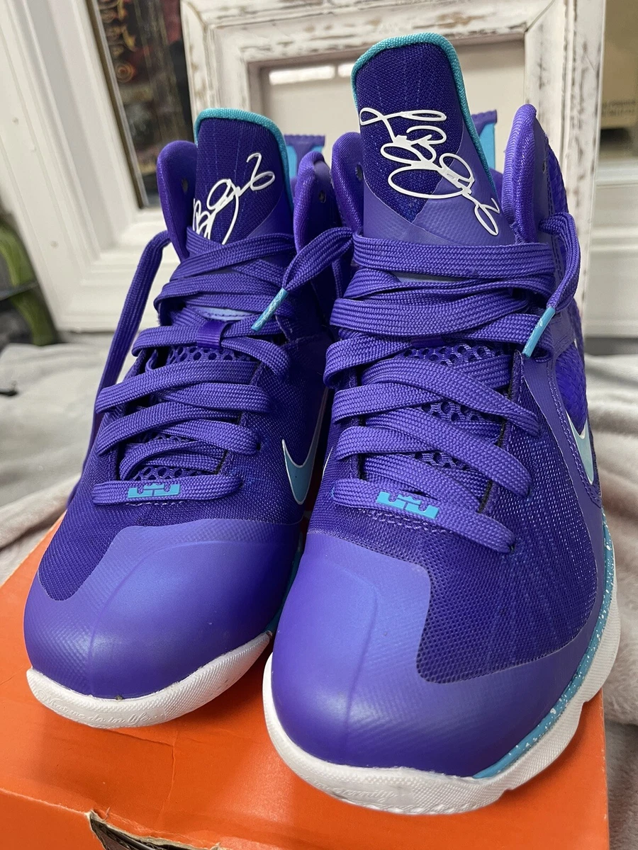 Boys purple basketball shoes deals