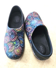 CROCS Slip Resistant Nurse Clog Women  s Size 8 Multicolor Dual Comfort Work