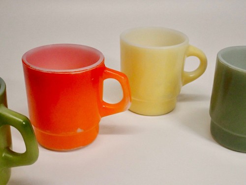 Lot 4 Vintage Coffee Mugs FIRE KING Ware Anchor Hocking Green Orange Yellow ~E9 - Picture 5 of 10