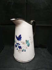 Broc Ancien en Tôle Emaillée Décor Floral et Papillon Collection Cuisine 