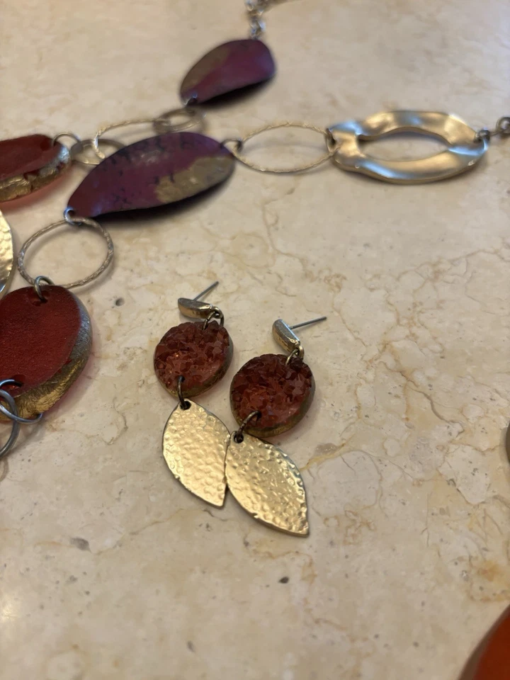 Conjunto de joyas de pendientes y collar largo Chico’s para mujer HERMOSO Foto 4 de 4