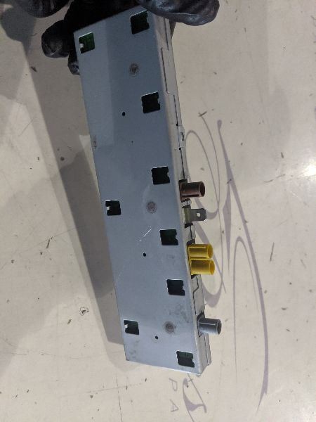 Bentley Continental GT 2003-2011 Antenna amplifier