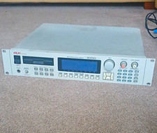 Akai S3000XL Digital Stereo MIDI Sampler 2U Rackmount w/ Digital Filtering