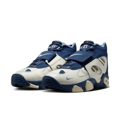 MENS NIKE AIR DIAMOND TURF II II7080-100 SNEAKER ATHLETIC NEW AUTHENTIC-SIZE 11