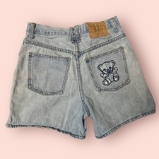 Vtg 90s y2k Denim High Waisted Light Wash Jean Mom Shorts Bear Pocket Sz 8 Retro