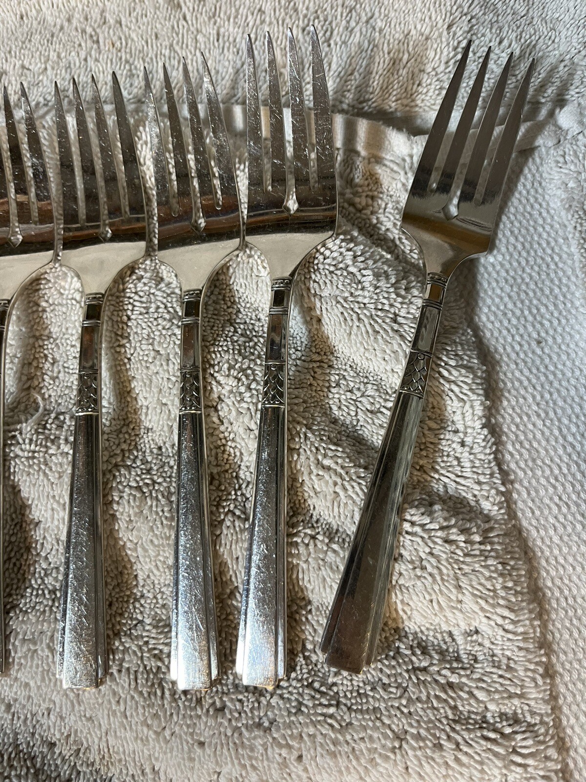 8 Salad Forks Wm Rogers / Oneida Silverplate Flatware Capri C/1935 Art Deco