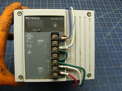 KEYENCE SWITCHING POWER SUPPLY MS2-H300 IN: 100-240VAC 3.9A