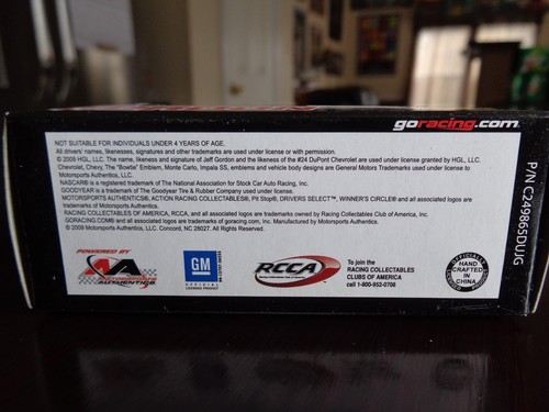 JEFF GORDON #24 NATIONAL GUARD DUPONT 2009 CHEVY IMPALA SS ACTION 1/64 - Picture 9 of 10