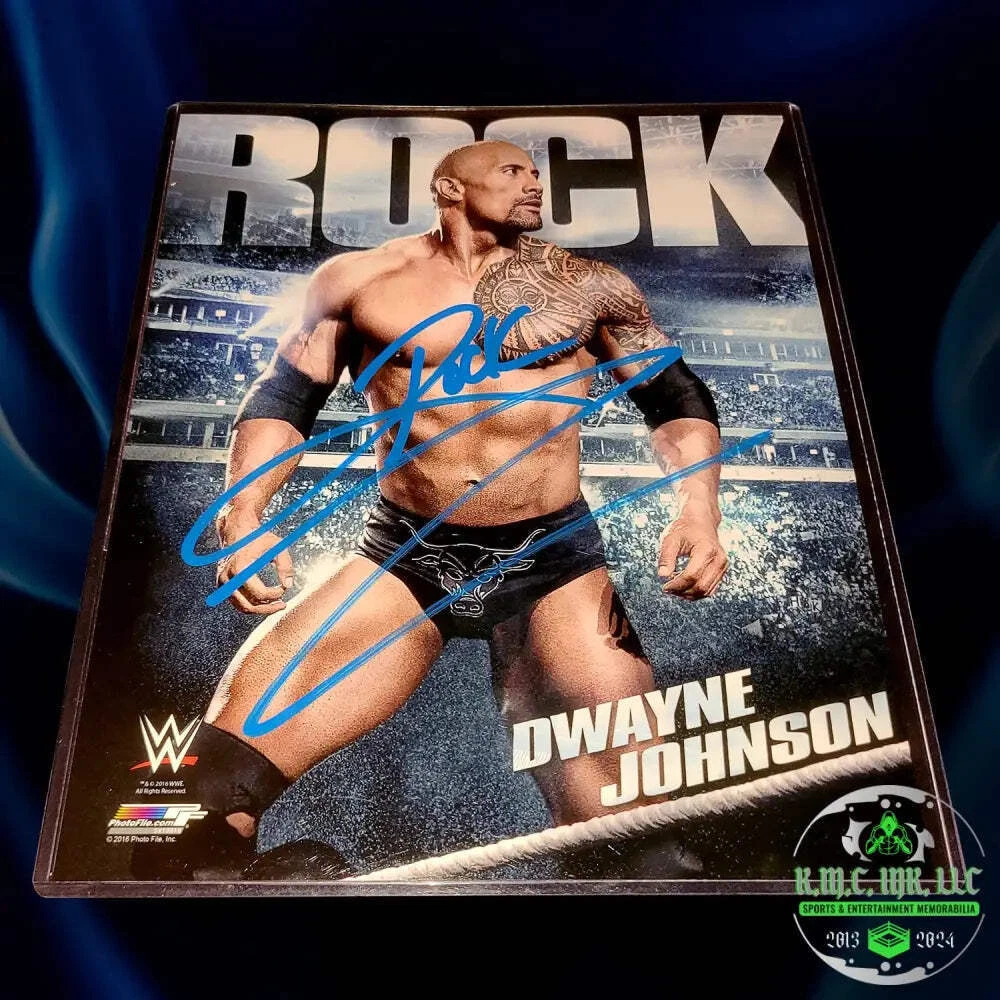WWE/THEROCK 本人直筆サイン入りポートレート WWE/THEROCK 本人直筆サイン入りポートレートの通販はau PAY