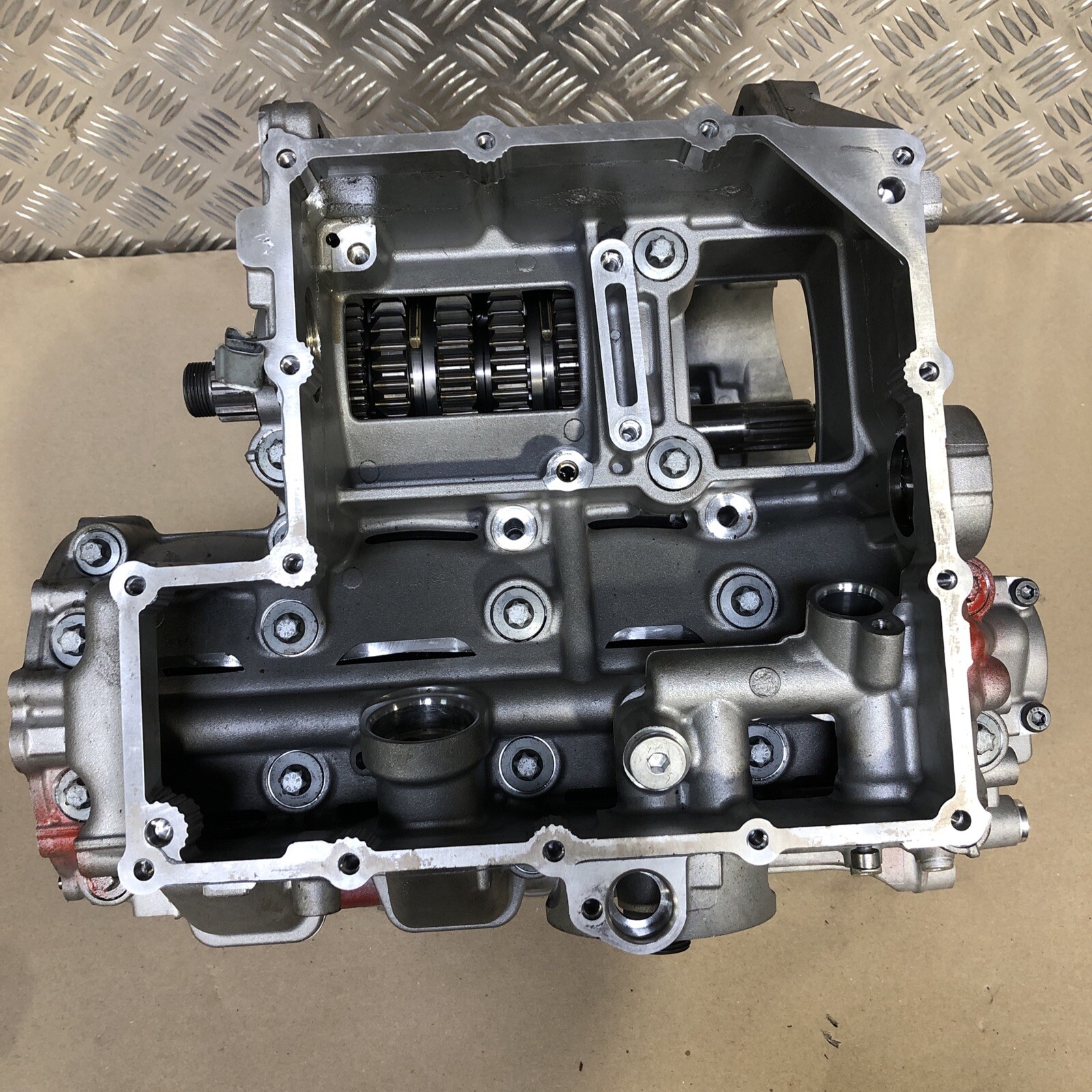 2020 BMW K67 S1000RR CRANK CASE ENGINE BLOCK BOTTOM 8353890 