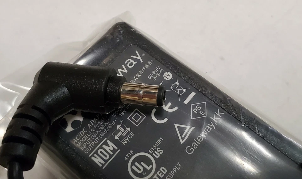 Genuine Gateway Delta 19V 3.42A AC Adapter (ADP-65HB AB) 5.5mm - Image 4 of 4