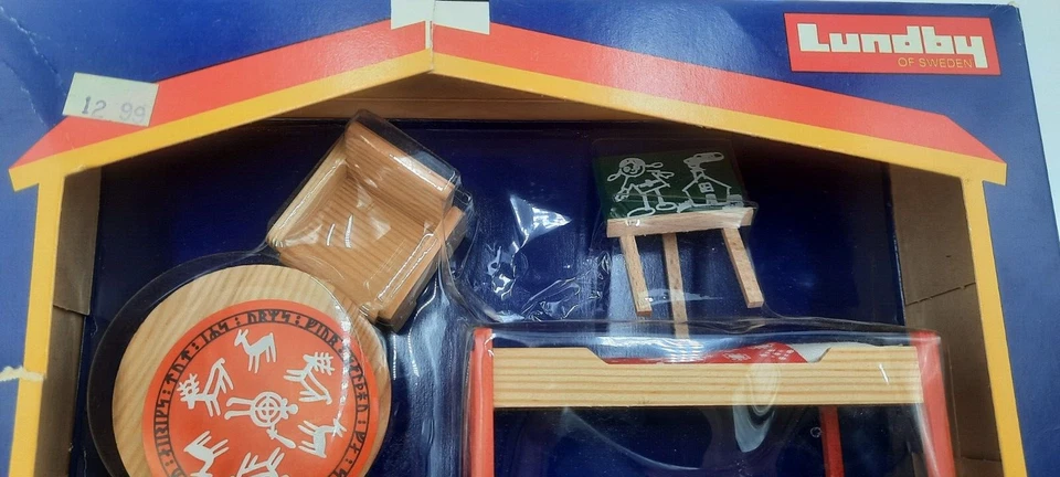 Muebles para casa de muñecas LUNDBY DORMITORIO INFANTIL con caja vintage 1977 Foto 2 de 4