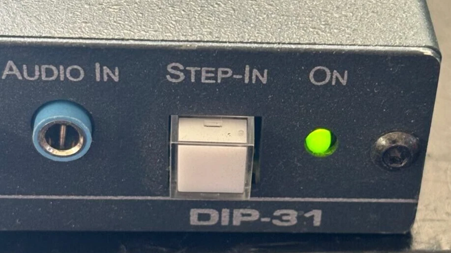 Kramer DIP-31 4K60 4:2:0 HDMI and VGA Automatic Switcher (NO POWER SUPPLY) - Image 4 of 4