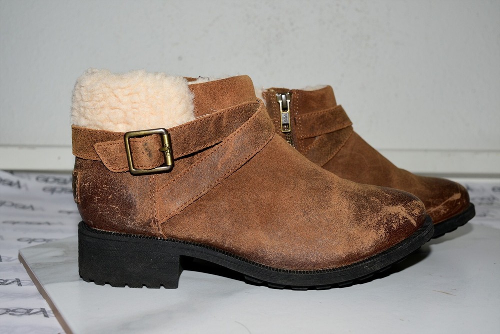 UGG Benson Buckle Sheepskin Ankle Booties Women US 7