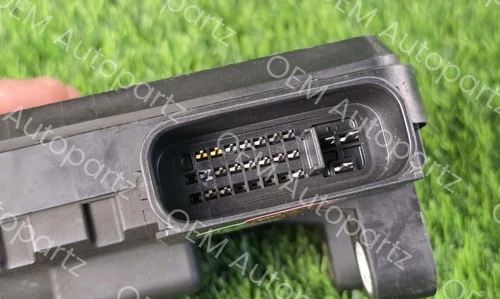 Toyota ES350 2007 Transmission Control Computer Module 89530-33040 Oem used - Picture 5 of 15