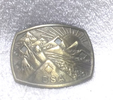 BSA Cub Scouts Gold Signet Wolf Emblem Outdoor Scene Sun Mountains Buckle Great