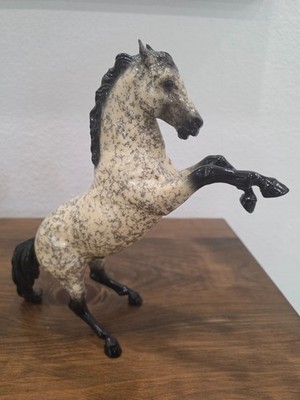 Breyer Vintage King Fighting Stallion ''Shockwave'' Glossy Collectors Edition 1164