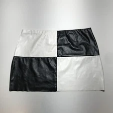Pretty Little Thing Women  Monochrome Checkerboard PU Leather Mini Skirt 20 Plus
