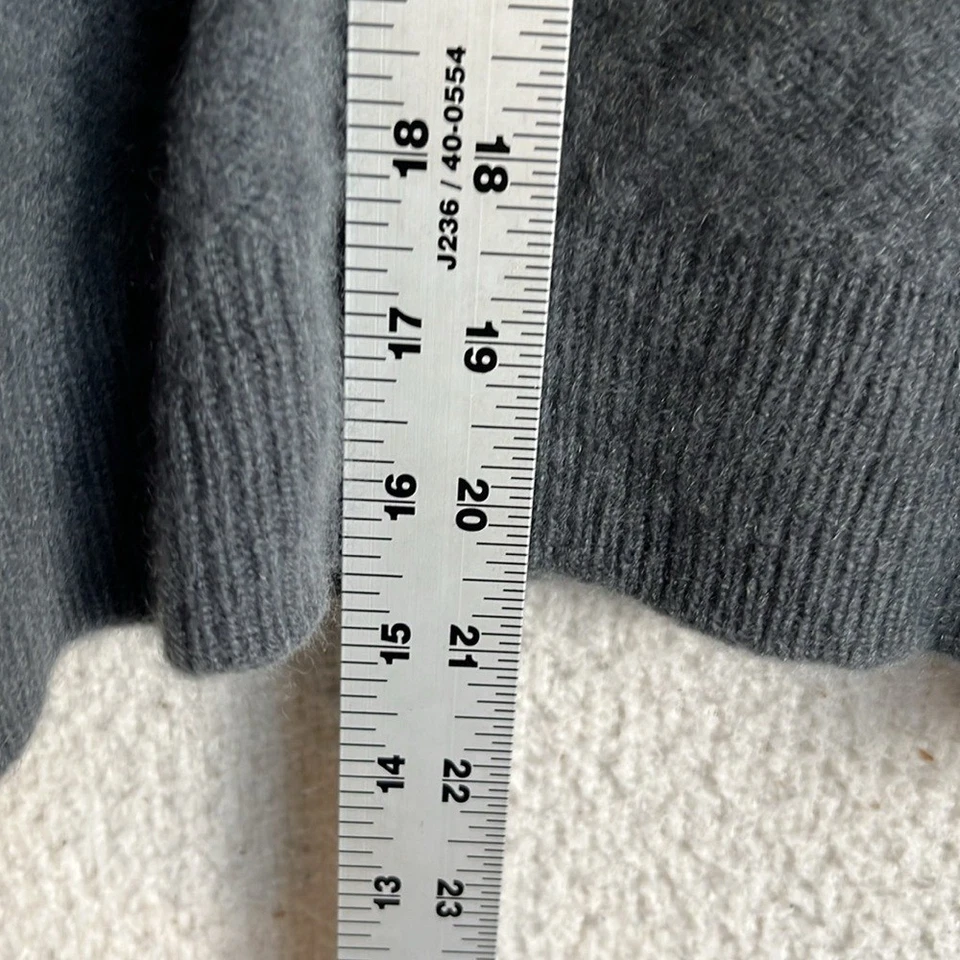 Suéter de cachemir Club Monaco para mujer grande gris Foto 4 de 4