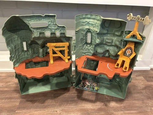 Vintage Castle Grayskull MOTU Masters Of The Universe INCOMPLETE with Some Parts