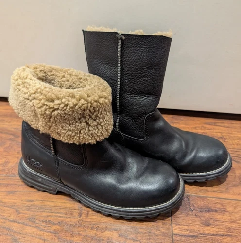 Stivali UGG corti Brooks 5490 metà polpaccio pelle di pecora neri pull on donna 6 EU37