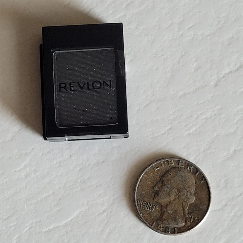 2 Pack Revlon ColorStay Makeup Shadow Links OYSTER / 300 Eye Shadow .05 oz Small - Image 4 of 4