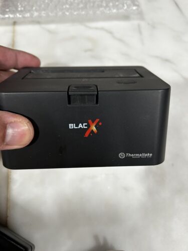 BlacX SATA USB Thermaltake 2.5” 3.5” Hard Drive Docking Station N0028USU - Picture 2 of 5