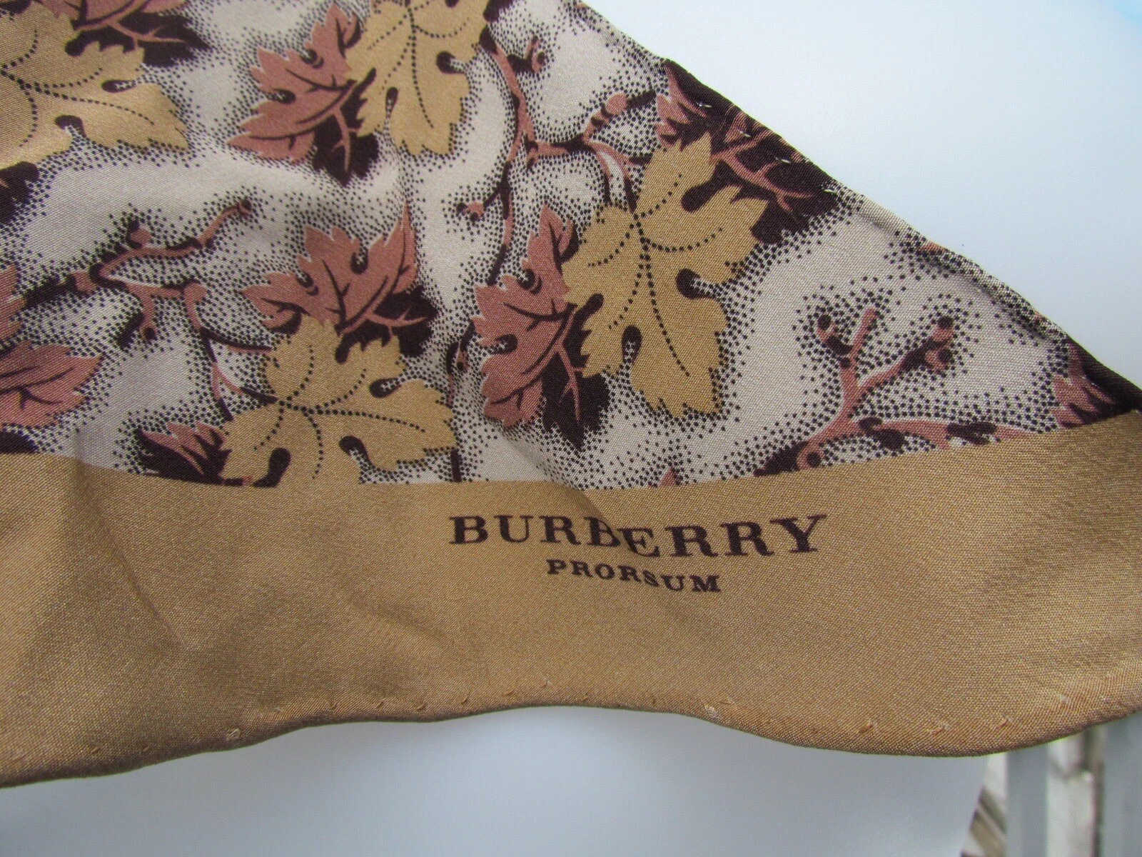 NEW BURBERRY PRORSUM silk scarf ITALY $325 pink beige 180 cm X 20 cm leaves leaf