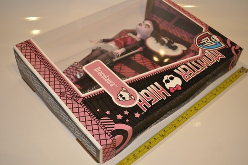 Monster High Draculaura Vampire Fashion Doll Wave 1-2012 Release-BBC69-Fabulous