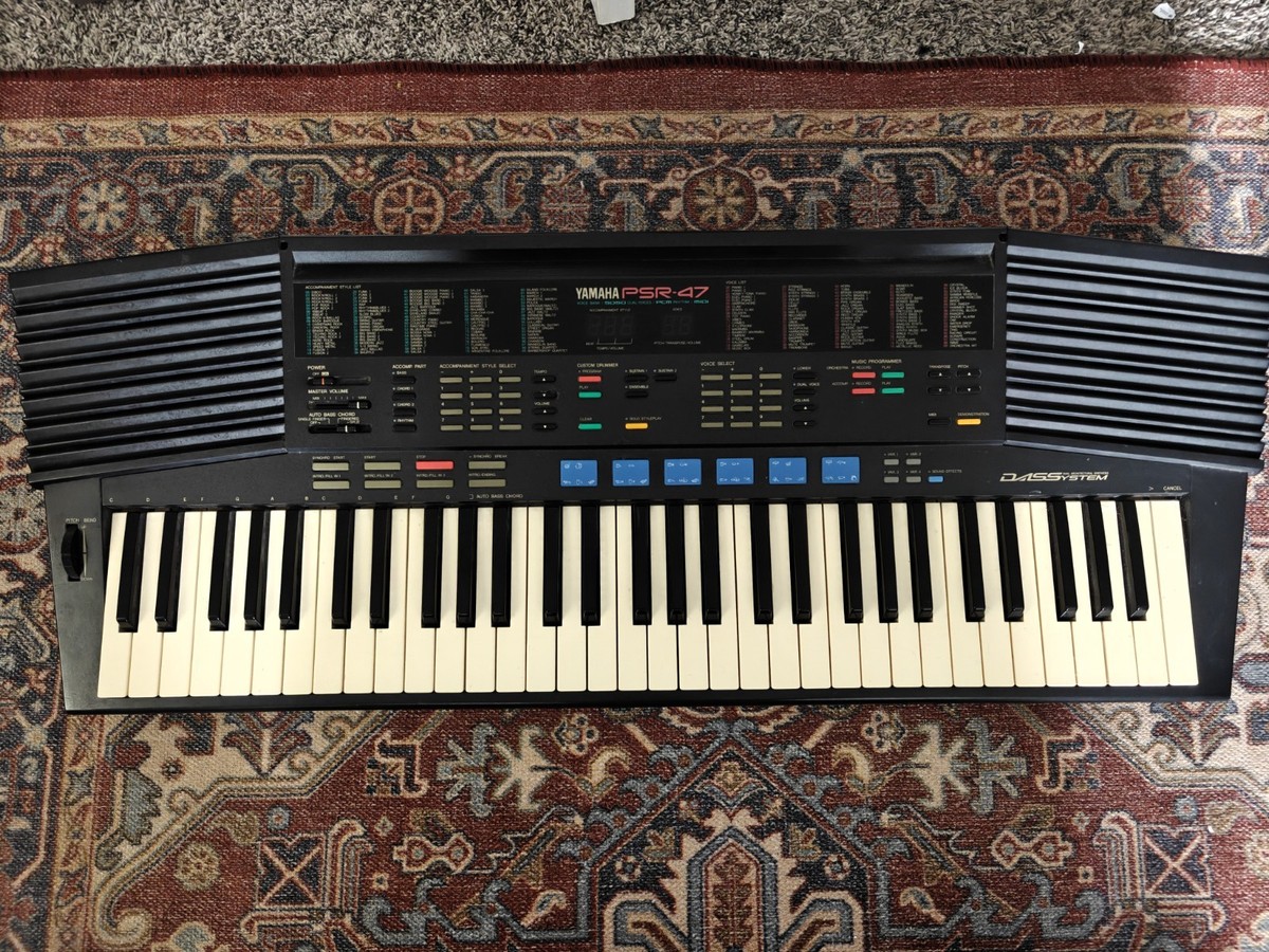 Yamaha PSR-47 61-Key Portable Electronic Keyboard Synthesizer MIDI