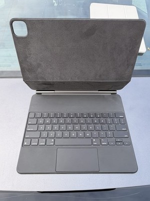 Apple Magic Keyboard for iPad Pro 12.9-inch Black A2480 3rd 4th 5th 6th Gen Good