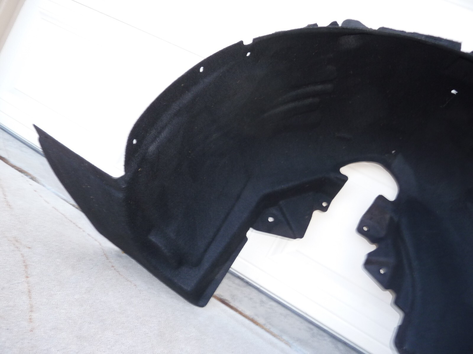 2015+ BENTLEY BENTAYGA Right Passnger Rear Splash Shield Well Guard Dust Cover