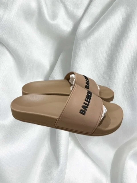 Tobogán de piscina Balenciaga ligeramente usado logotipo de goma sin cordones beige/negro C 37/EE. UU. 6,5 Foto 3 de 4