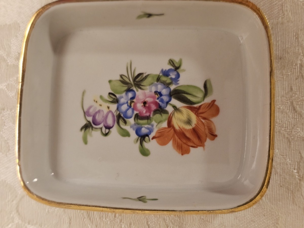 Vtg Herend Fine Handpainted Gold Trim Porcelain Wild Flower