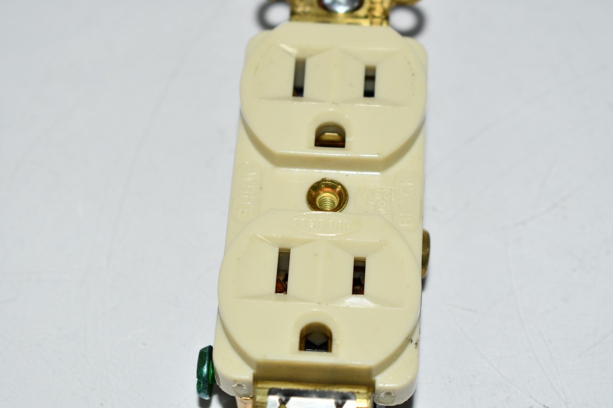 Hubbell WC-596 Ivory Plug Receptacle Dual | eBay