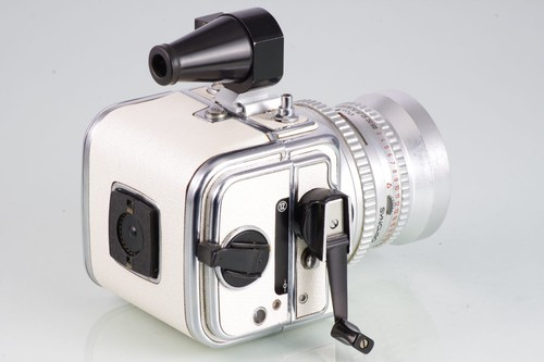 PREMIUM CLASSIC CHROME HASSELBLAD 500 SWC BIOGON 38mm A12 + Finder PEARL - Imagen 6 de 11