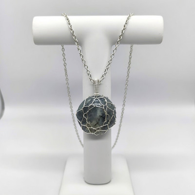 Natural Labradorite Wire Wrapped Necklace, Healing Crystal Round Jewellery