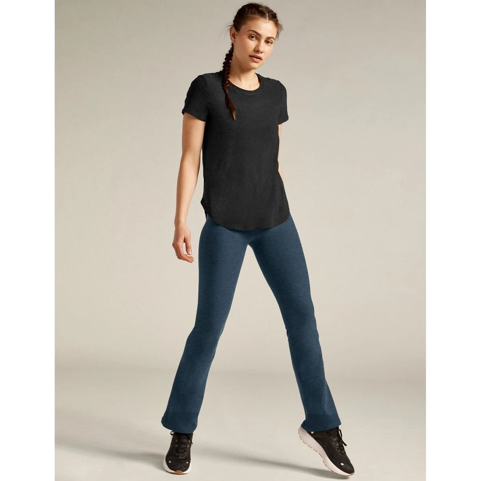 Beyond Yoga Featherweight On The Down Low Tee Black Short Sleeve Curved Hem S - Image 4 of 4