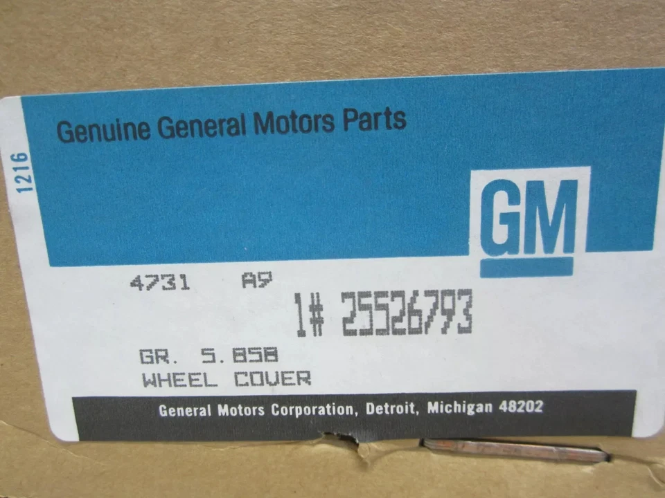 BUICK SKYHAWK / SKYLARK / SOMERSET NUEVO TAPACUBOS CUBIERTA RUEDA OE 13" 25526793 #2FL-2 Foto 2 de 2