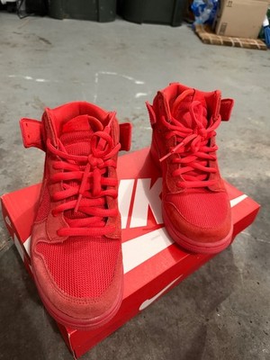 Size 9 - Nike Dunk CMFT Premium High Red October