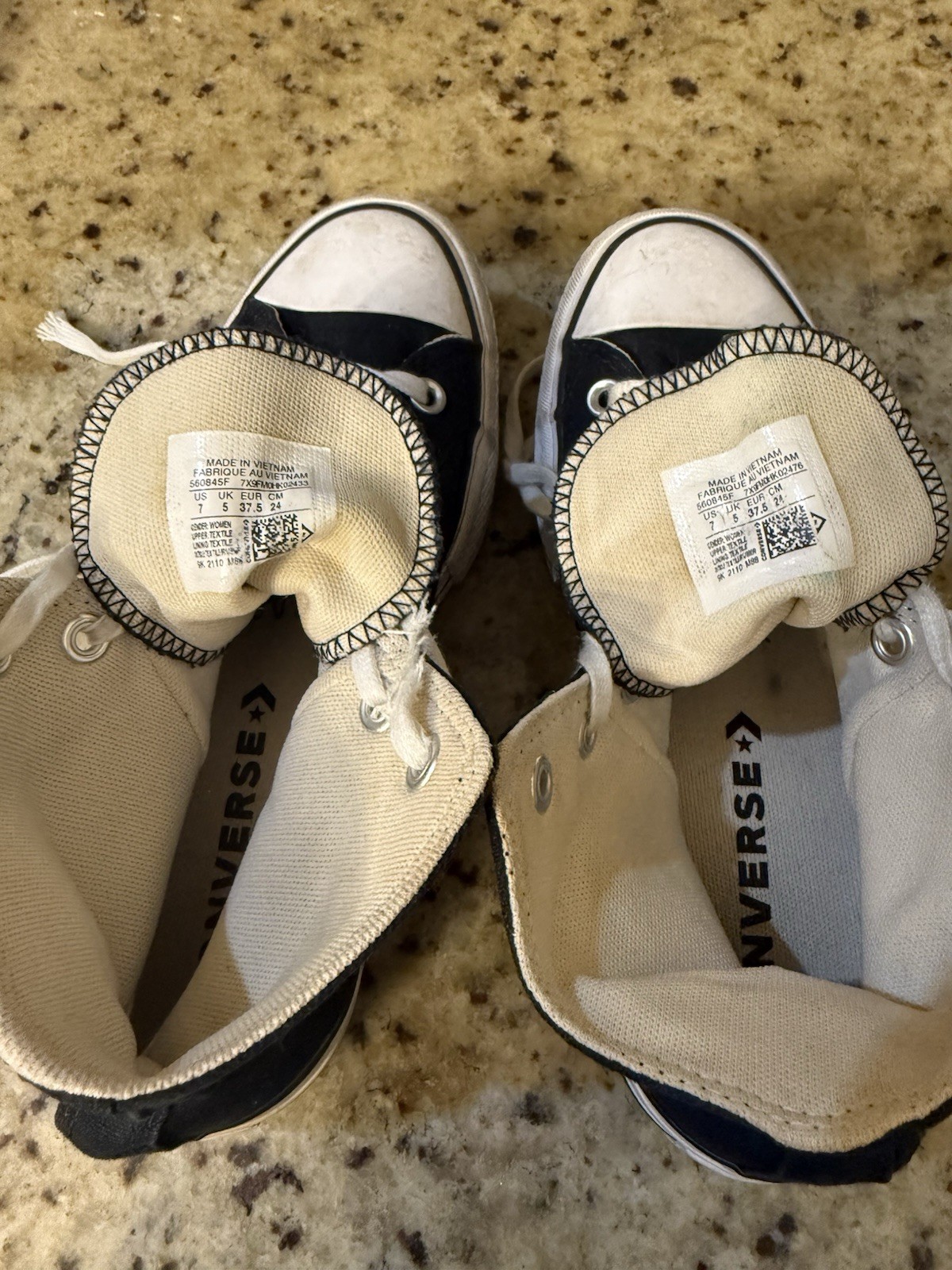 Converse Chuck Taylor Platform High Top Sneakers Black Women’s Size 7 GUC thumbnail 2