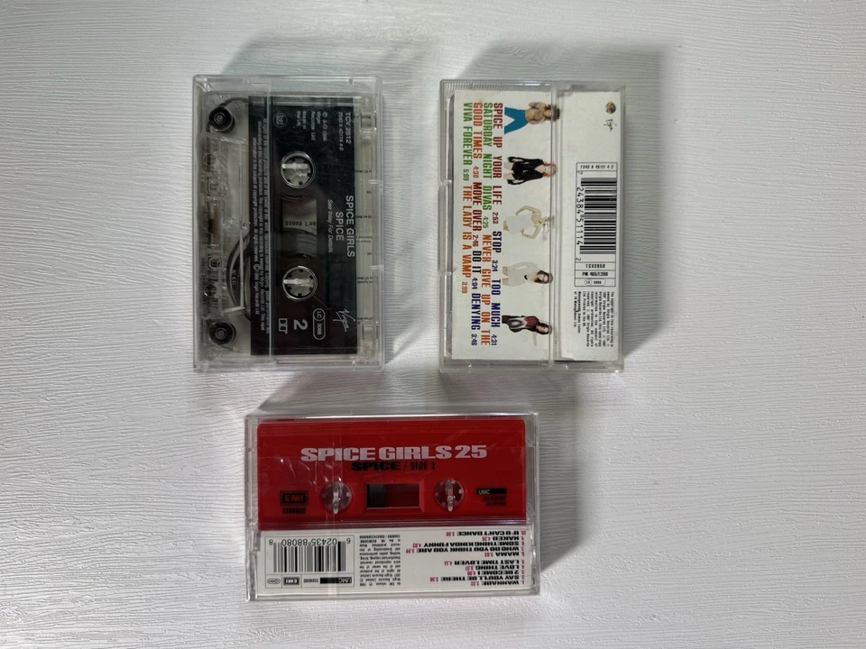 Spice Girls - 3 X Cassette Tape Bundle Spiceworld And Debut — 第 2/2 张图片