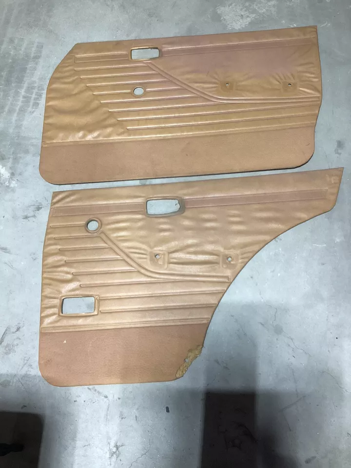 1980 Nissan 210 Datsun Door Panels left and Right and accessories - Image 3 of 4